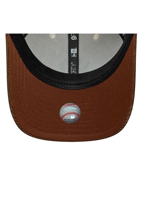 New Era 9FORTY New York Yankees MLB Cord M-Crown Cream Brown Adjustable CapUnisex NEW ERA | Caps | 60915868-